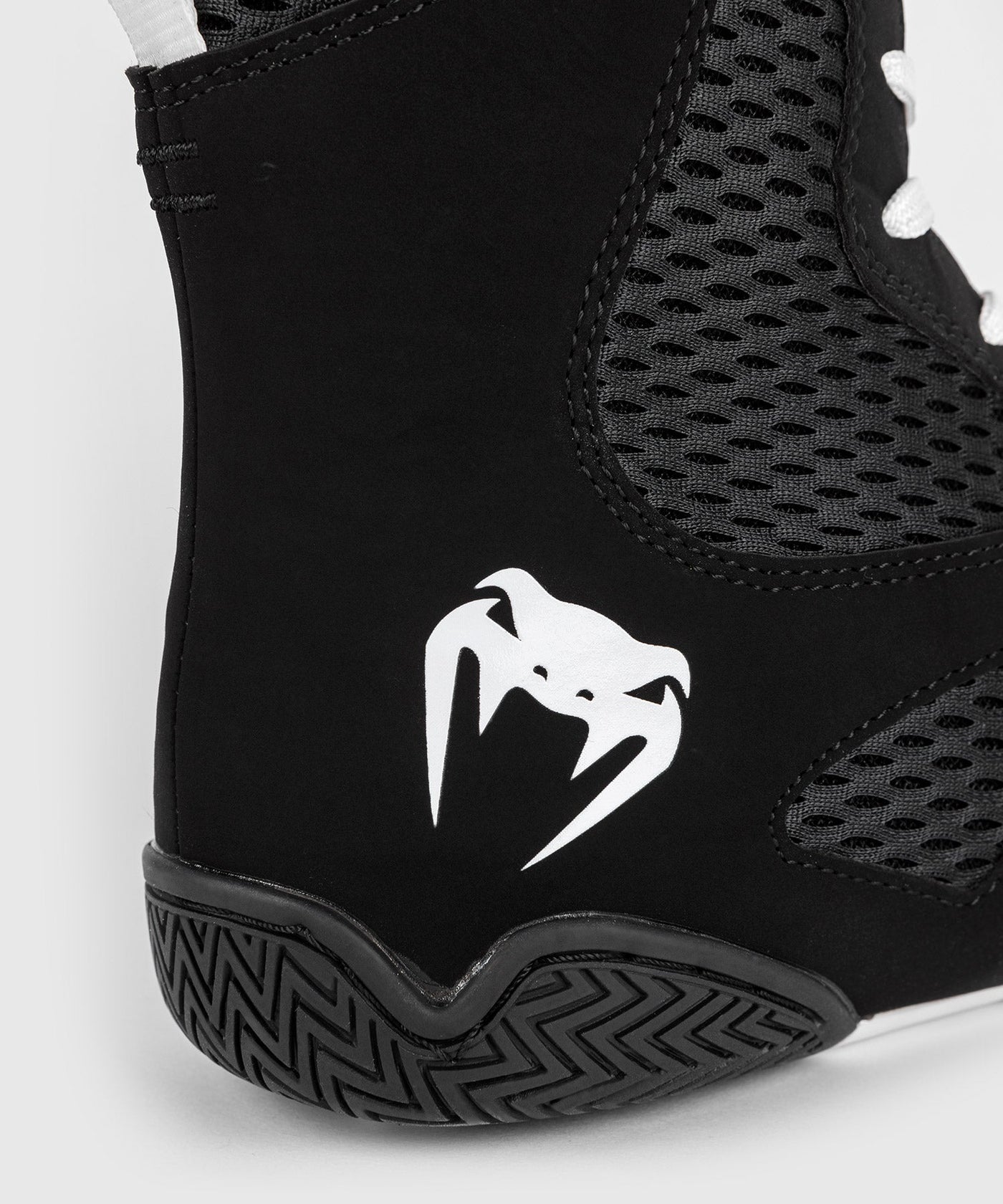 נעלי איגרוף -Venum Contender Boxing Shoes - Black/White