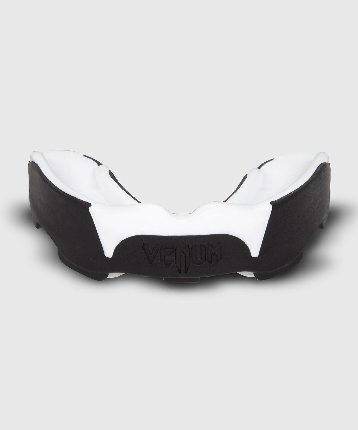 מגן שיניים Venum Predator Mouthguard