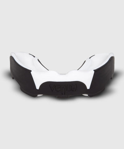 מגן שיניים Venum Predator Mouthguard