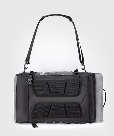 תיק ספורט Venum Trainer Hybrid sports bag
