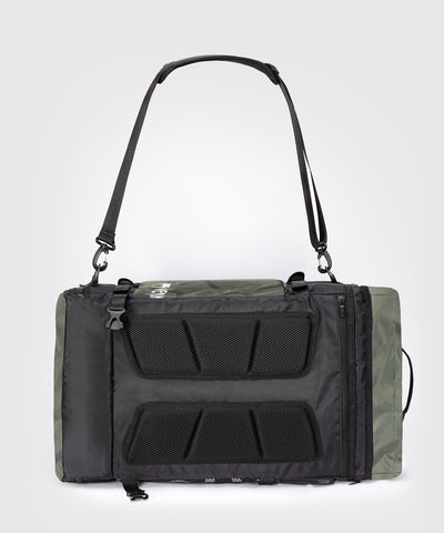 תיק ספורט Venum Trainer Hybrid sports bag