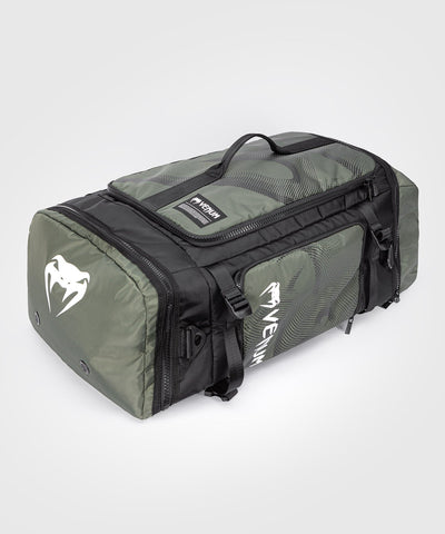 תיק ספורט Venum Trainer Hybrid sports bag