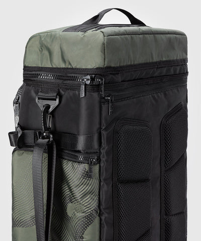 תיק ספורט Venum Trainer Hybrid sports bag