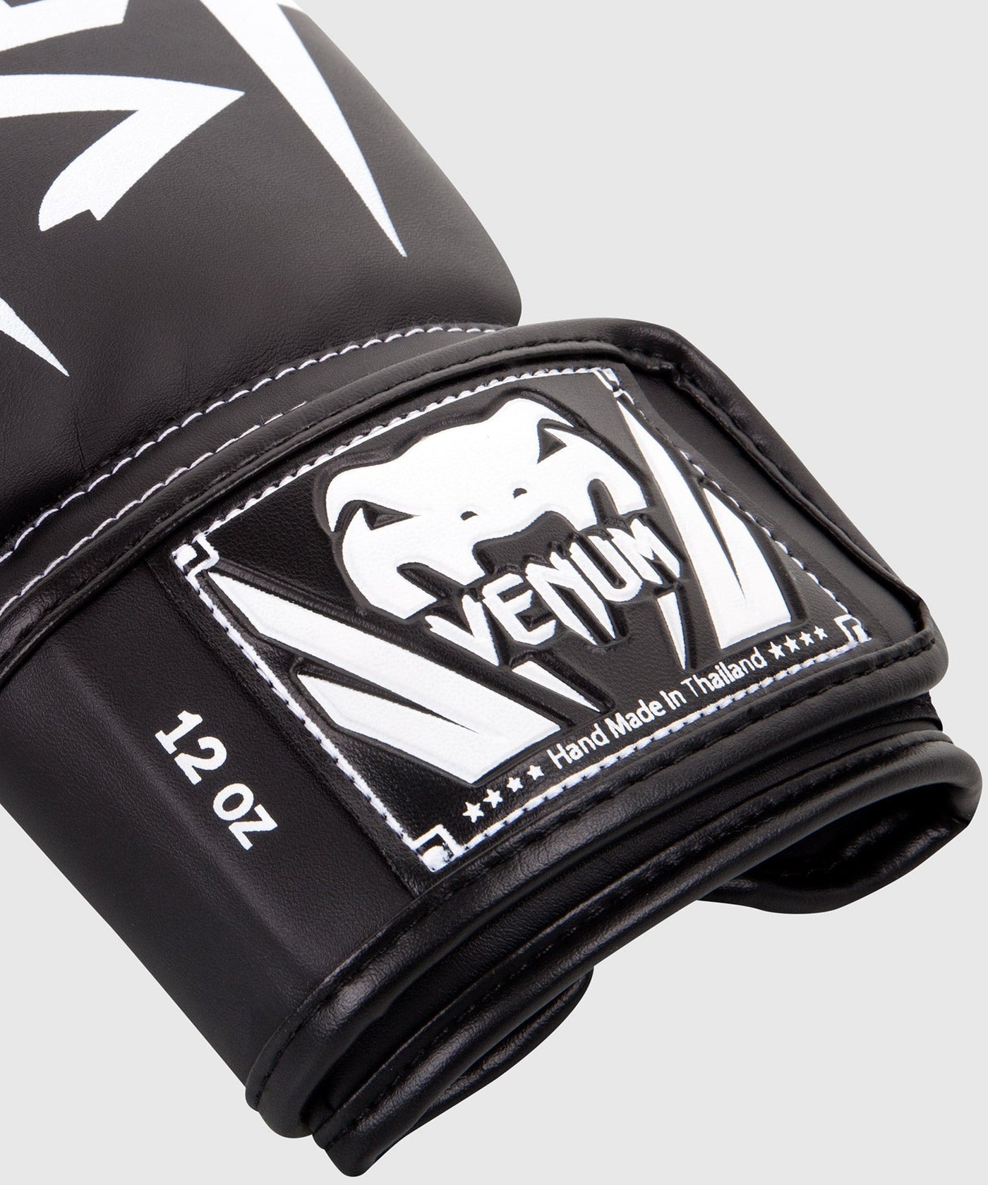 כפפות איגרוף Venum Elite Black/White