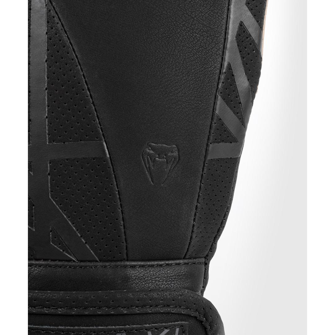 כפפות איגרוף  Venum Tecmo 2.0   Boxing Gloves-Black